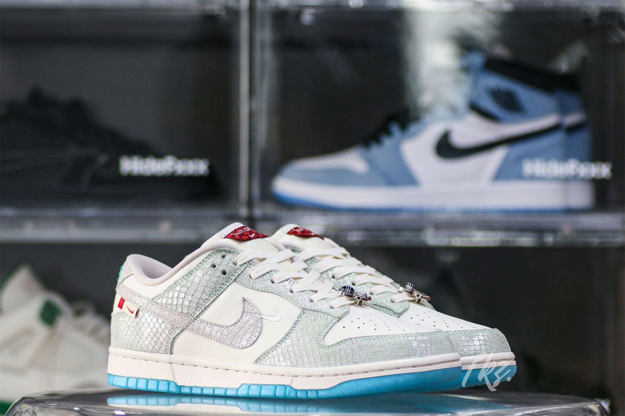 Nike Dunk Low LX Year Of The Dragon