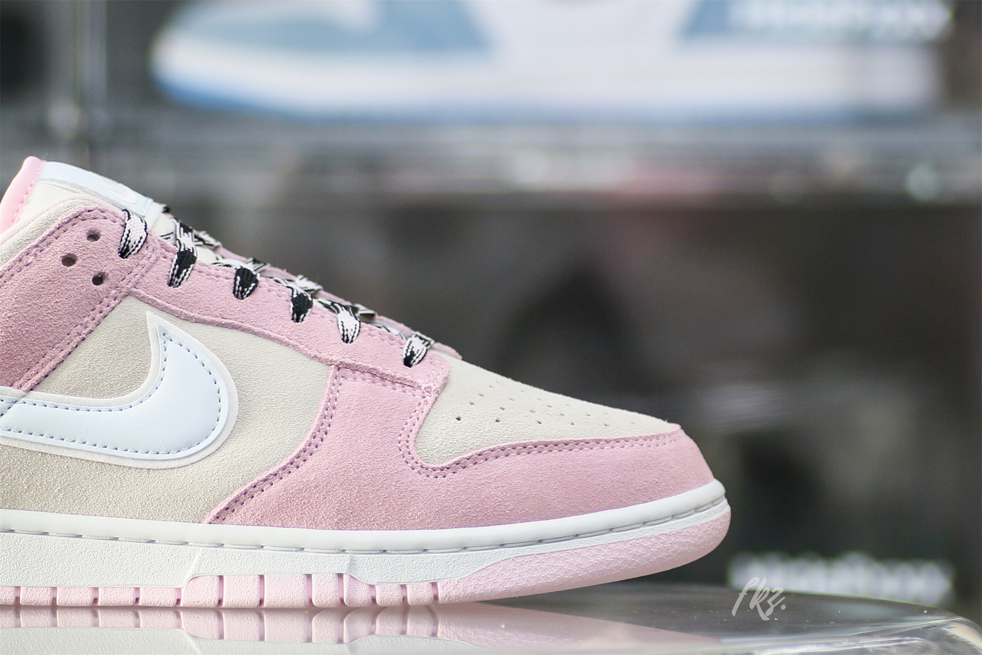 Nike Dunk Low LX Pink Foam