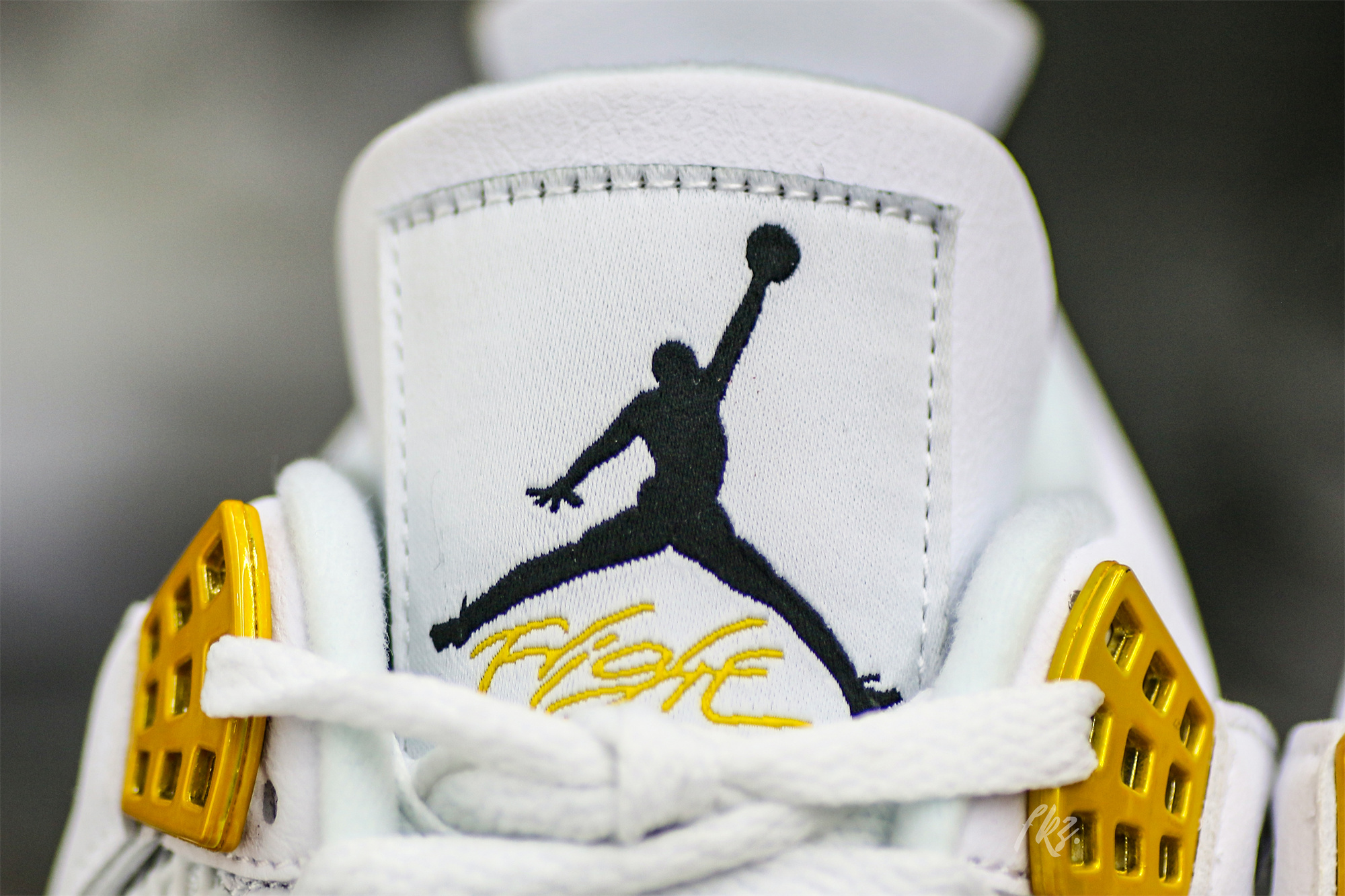 Air Jordan 4 Retro ‘Vivid Sulfur’ Wms 2024