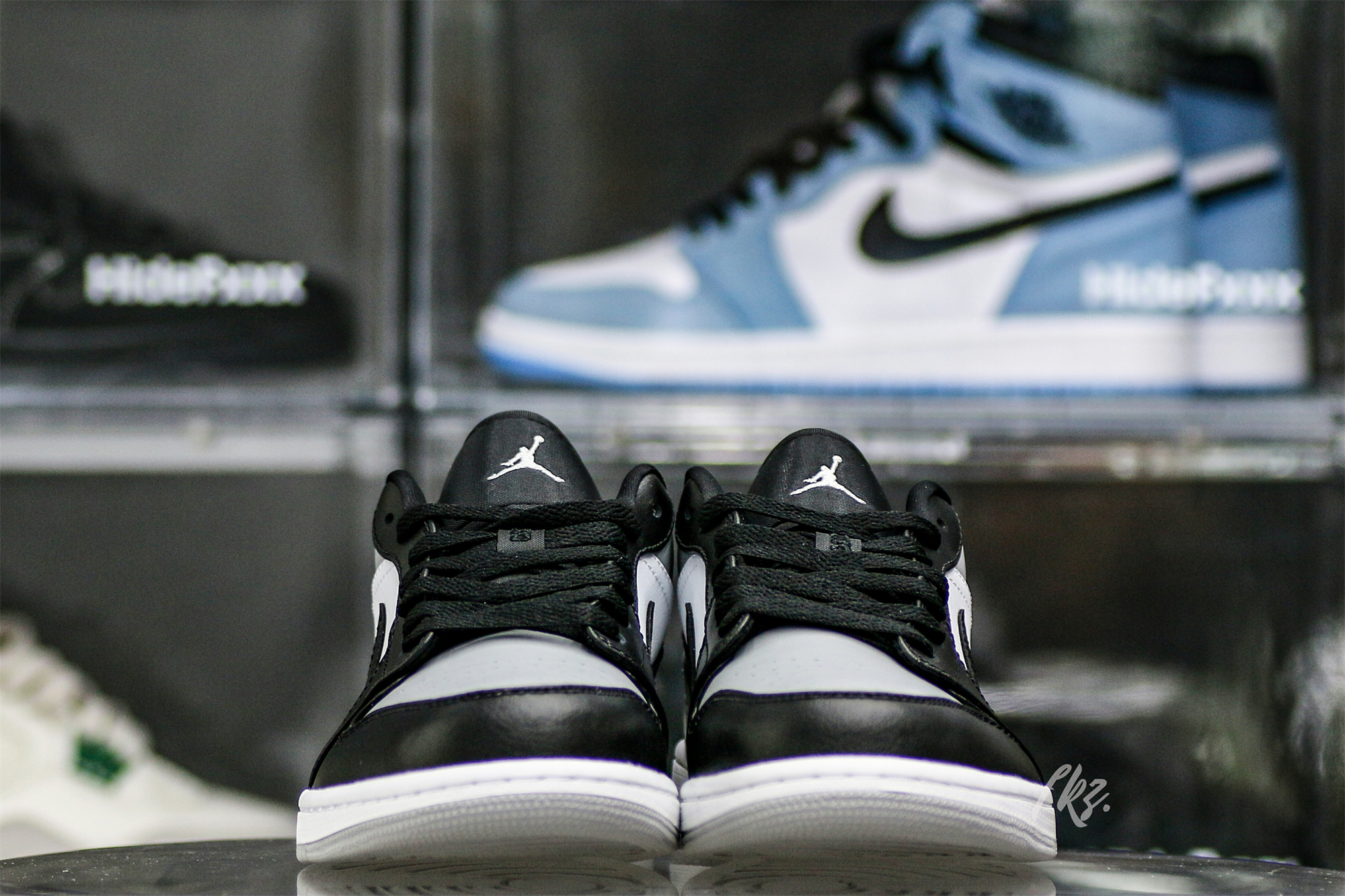 Air Jordan 1 Low Shadow Toe