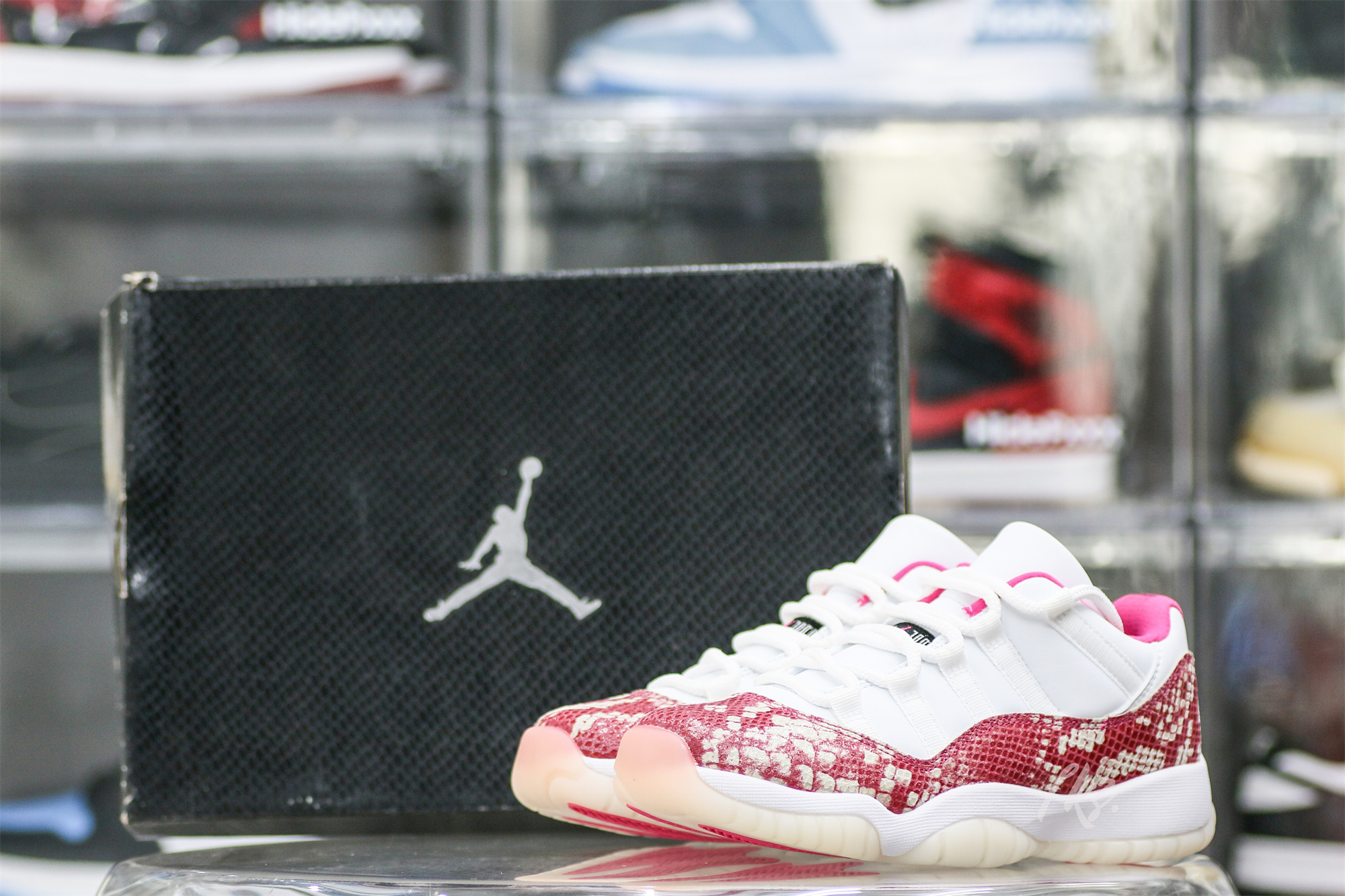 Air Jordan 11 Retro Low Pink Snakeskin (2019) (Women’s)