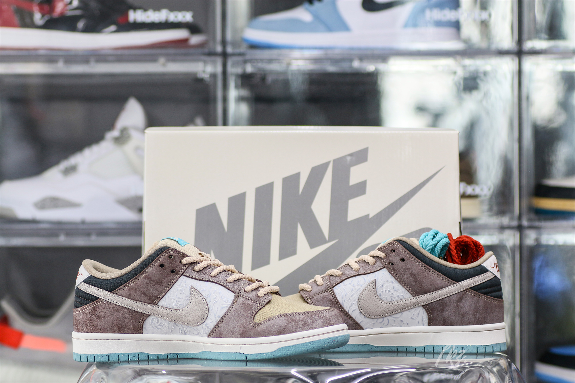 Dunk Low SB Big Money Savings 2024