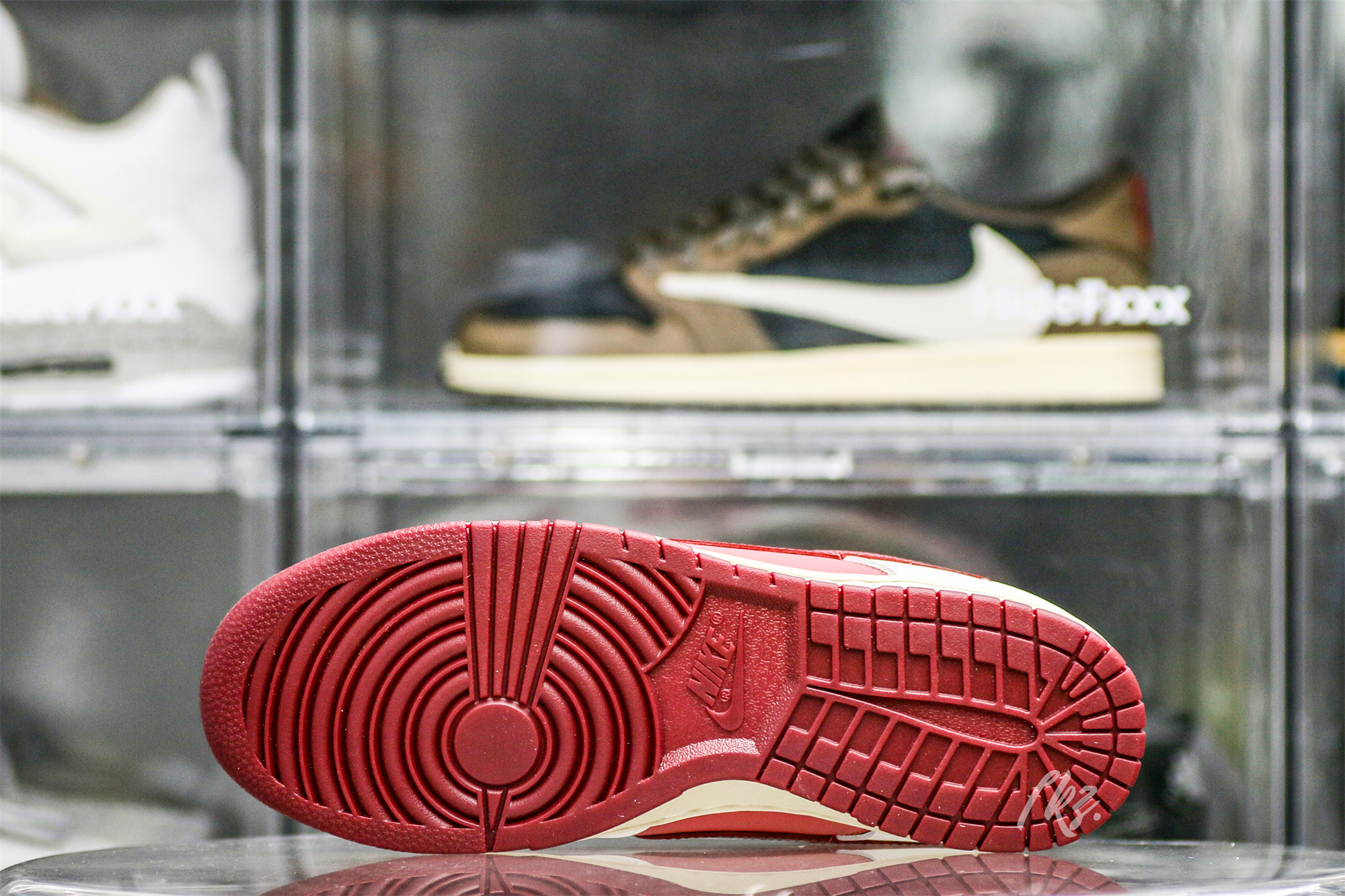 Nike Dunk Low Valentine’s Day 2024 Alternate (Women’s)