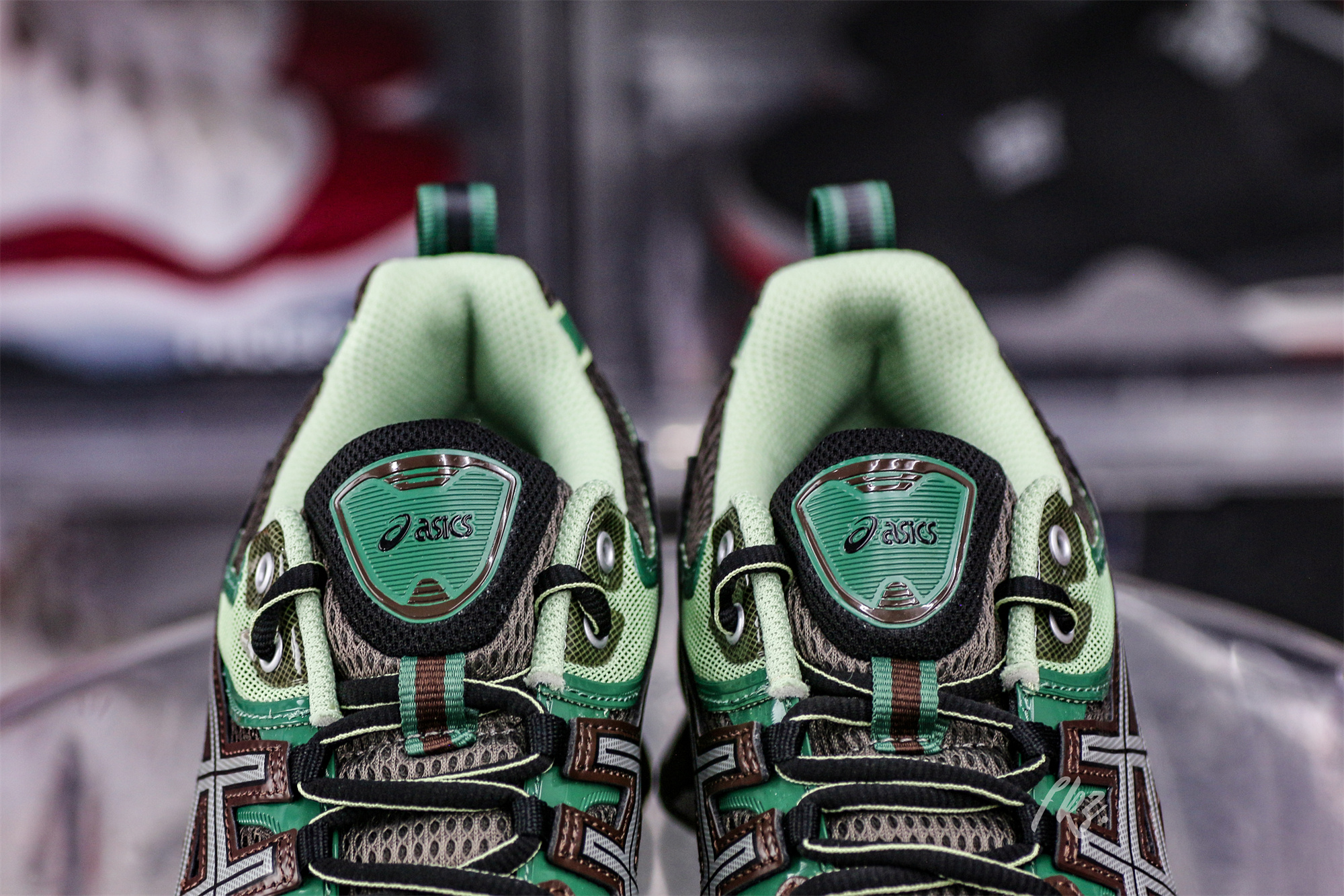 Gel Quantum Kinetic Dark Sepia Shamrock