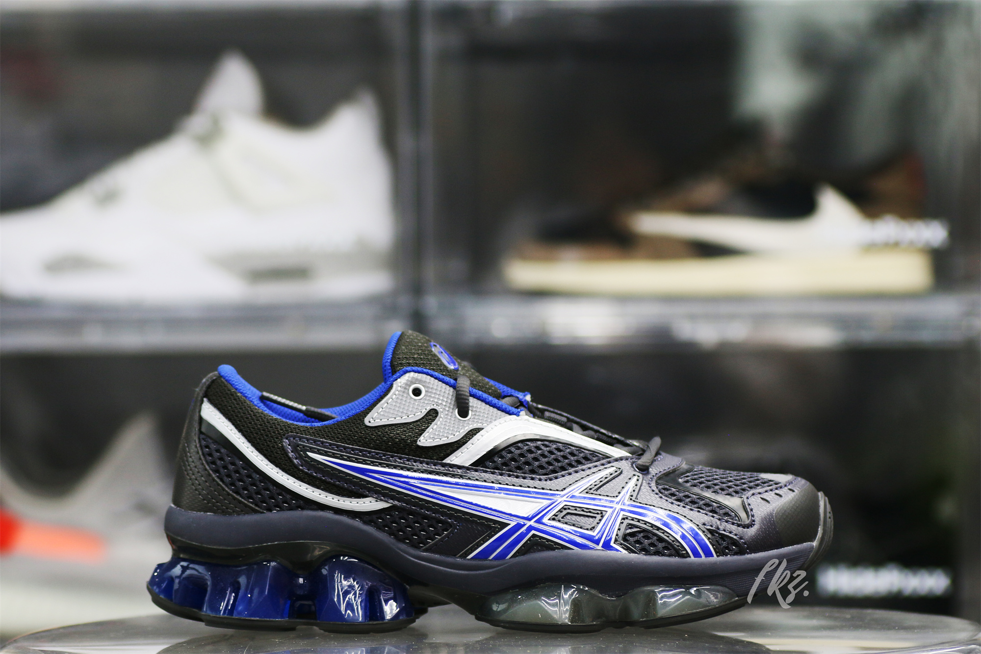 Kik0 Kostadinov X Gel Quantum Zientzia ISS