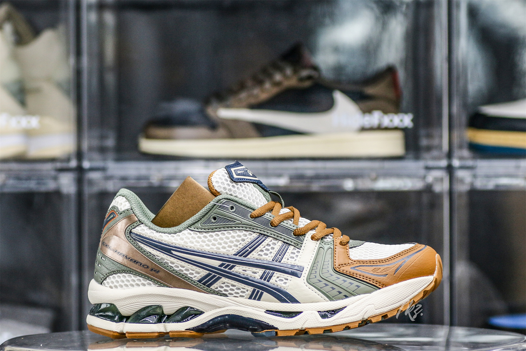 Gel Kayano 14 Vanilla Tarmac 2022