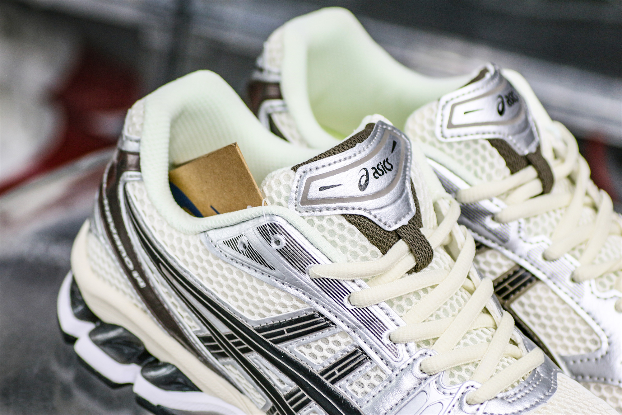 Gel Kayano 14 Silver Cream 2023
