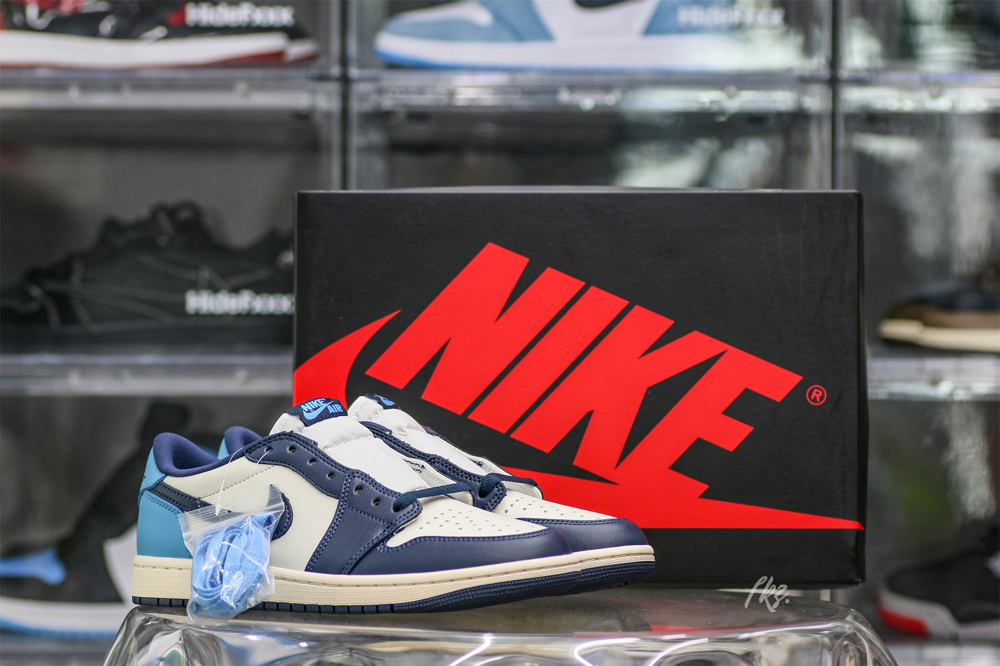 Air Jordan 1 Low OG “Obsidian” UNC 2025