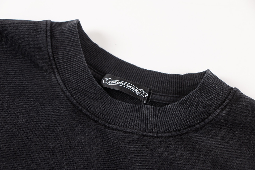 Ch*0me He**ts latest basic crewneck sweatshirt black/blue