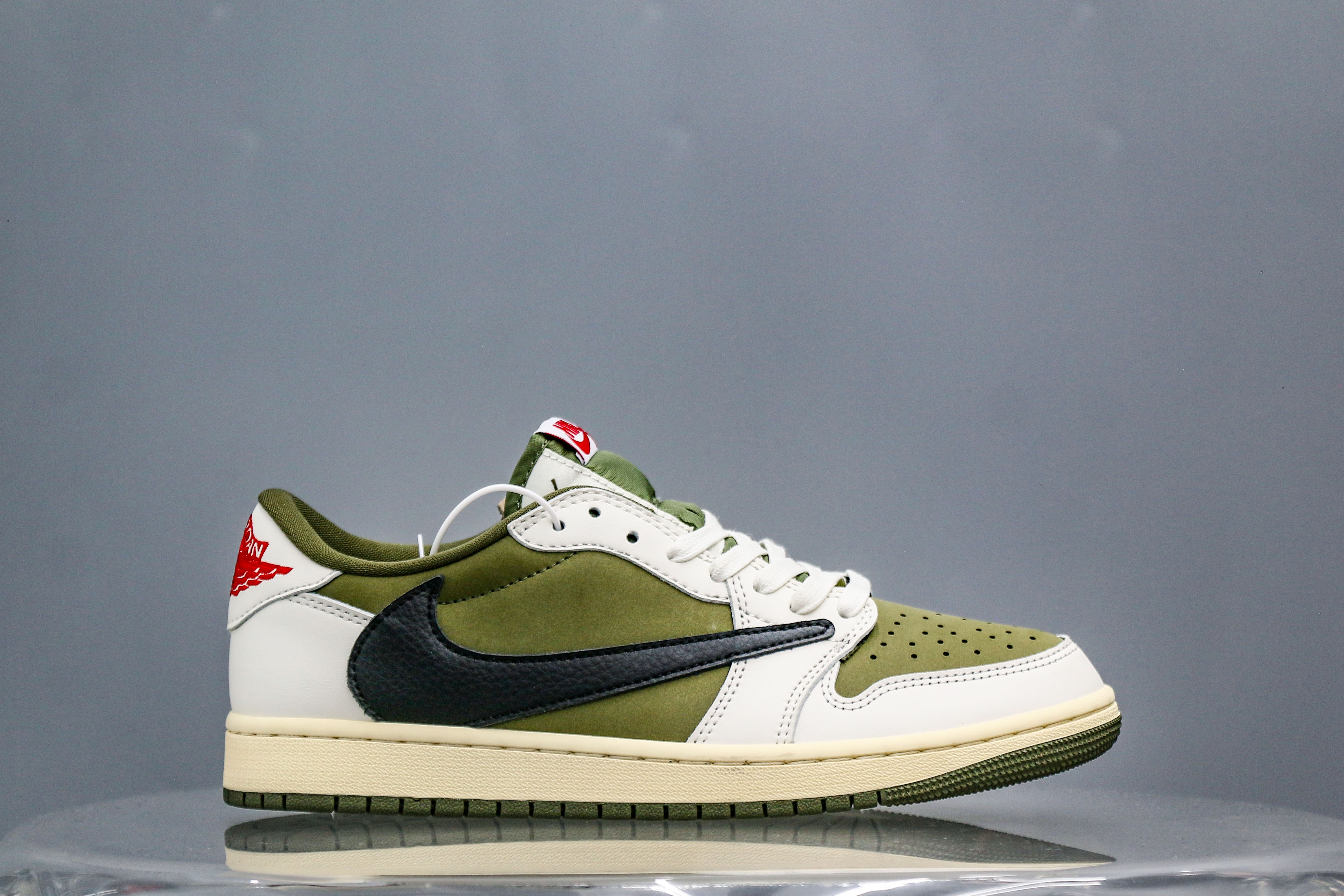 Travis Scott x Air Jordan 1 ‘ Medium Olive’ (A2 Batch)