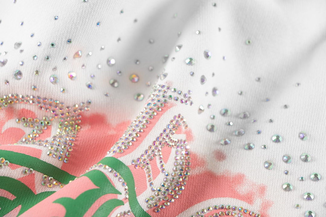 Ch*0me He**ts latest heavy-weight basic crewneck sweatshirt in white