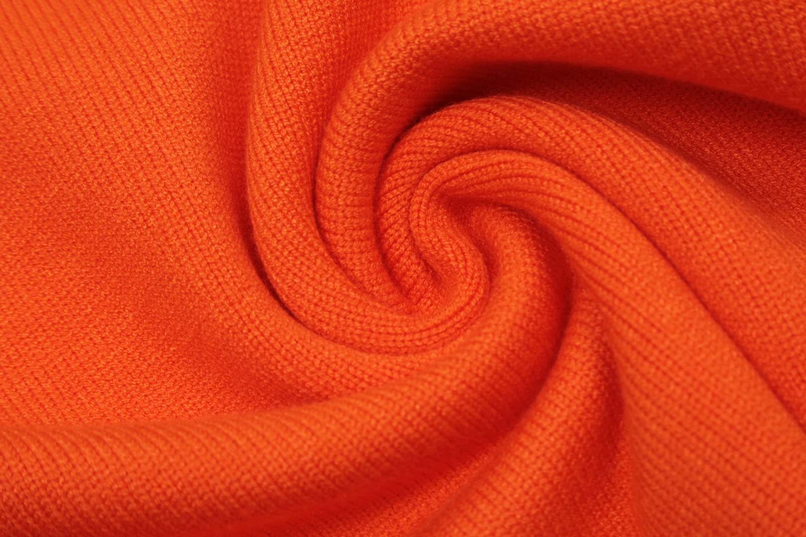 Am1 2024SS classic orange jacquard big heart turtleneck sweater