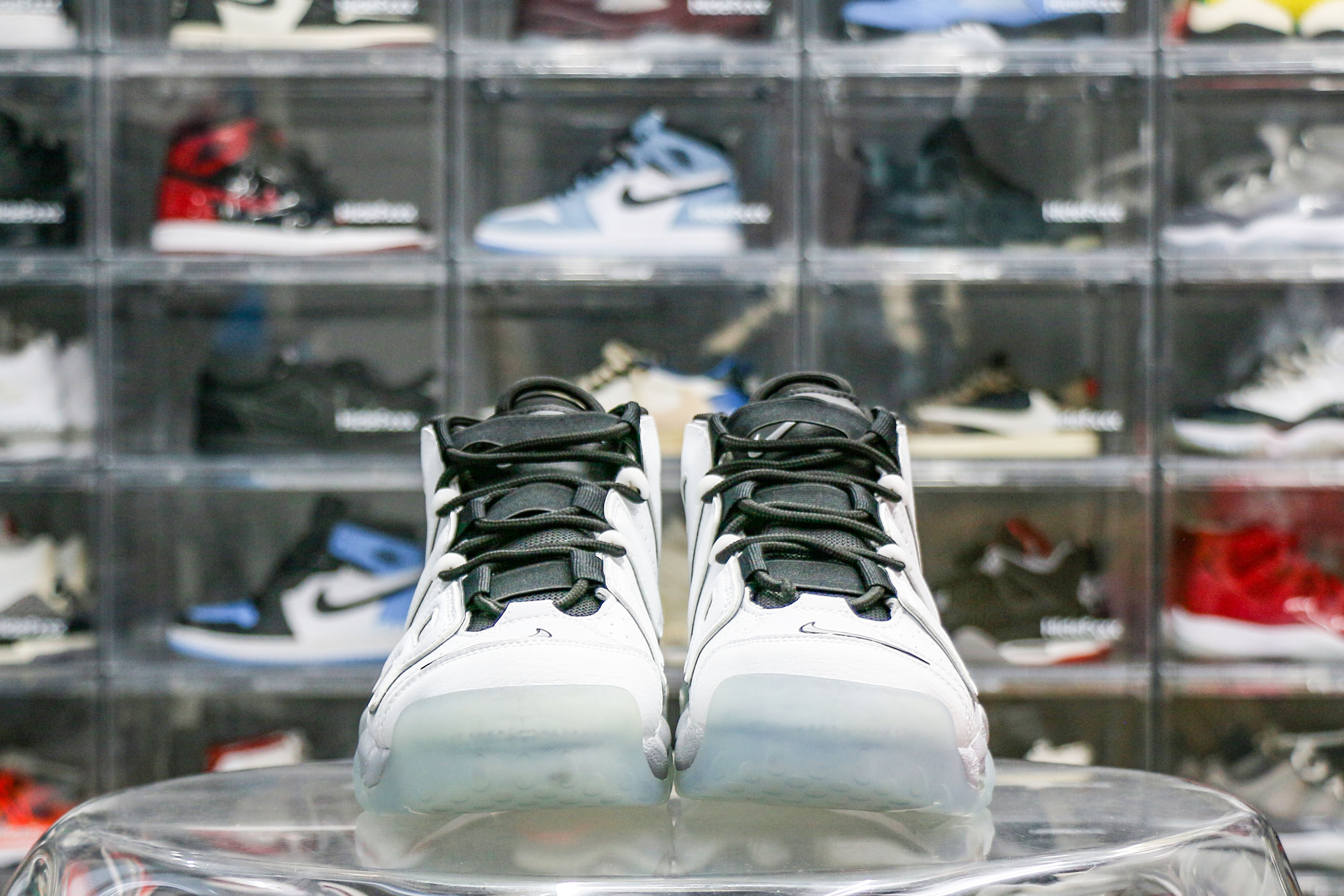 nike air more uptempo se white Ch*0me