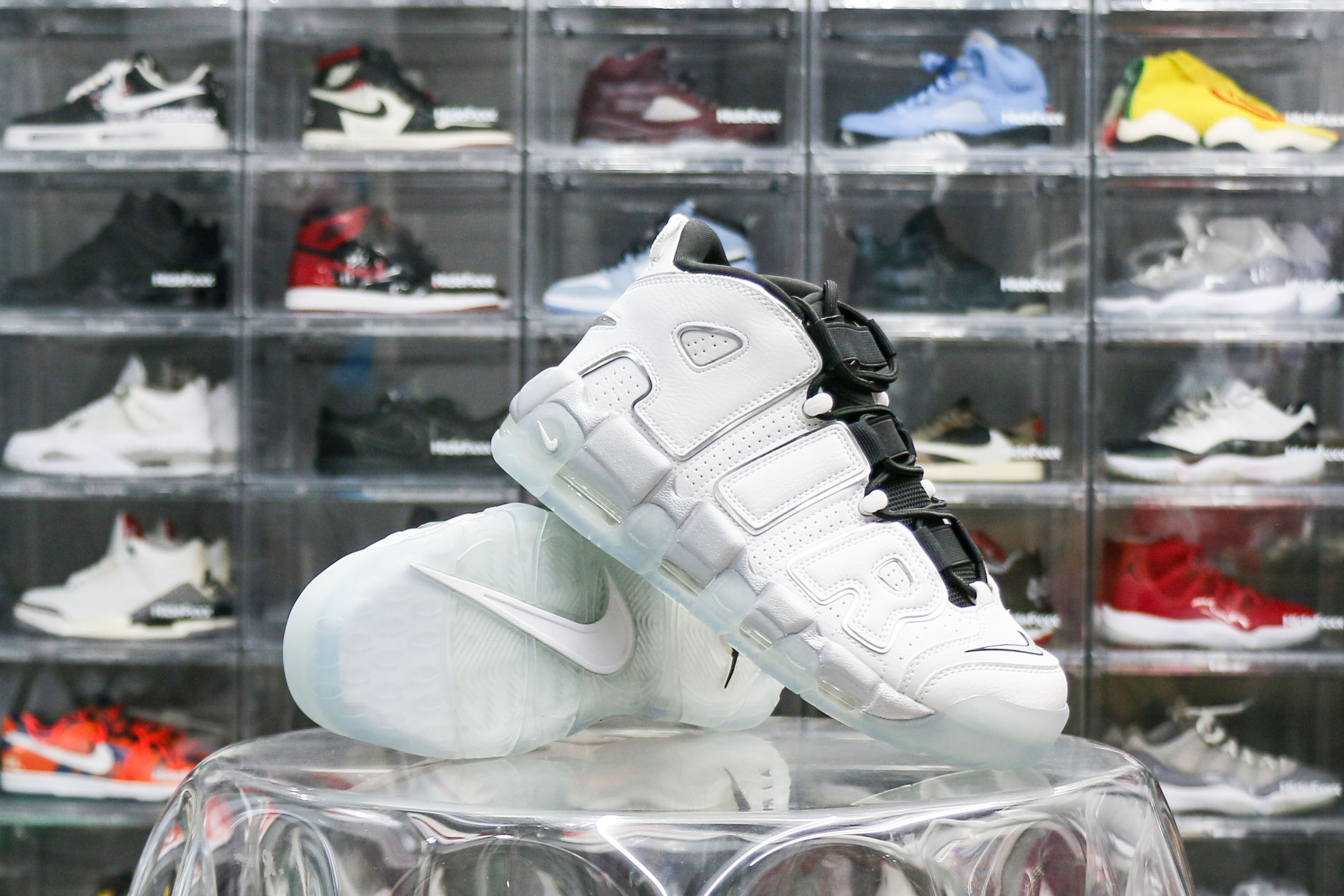 nike air more uptempo se white Ch*0me