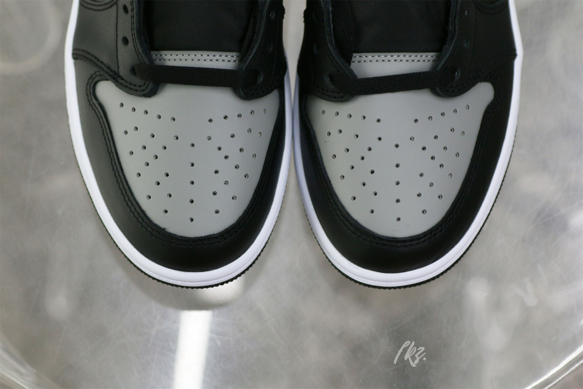 Jordan 1 Retro Low Shadow 2015