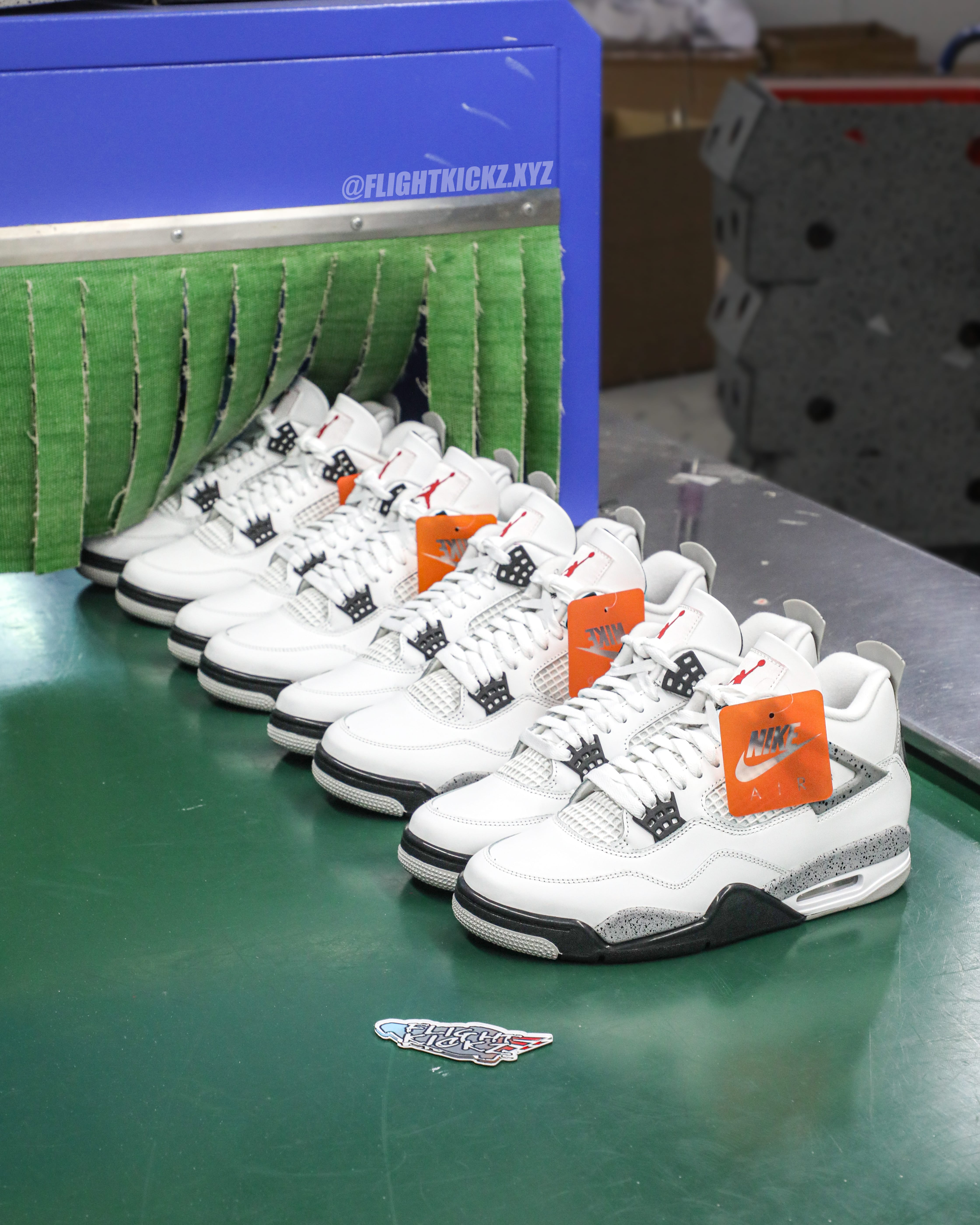 Air Jordan 4 Retro OG ‘White Cement’ 2025 (Ln5 A1)