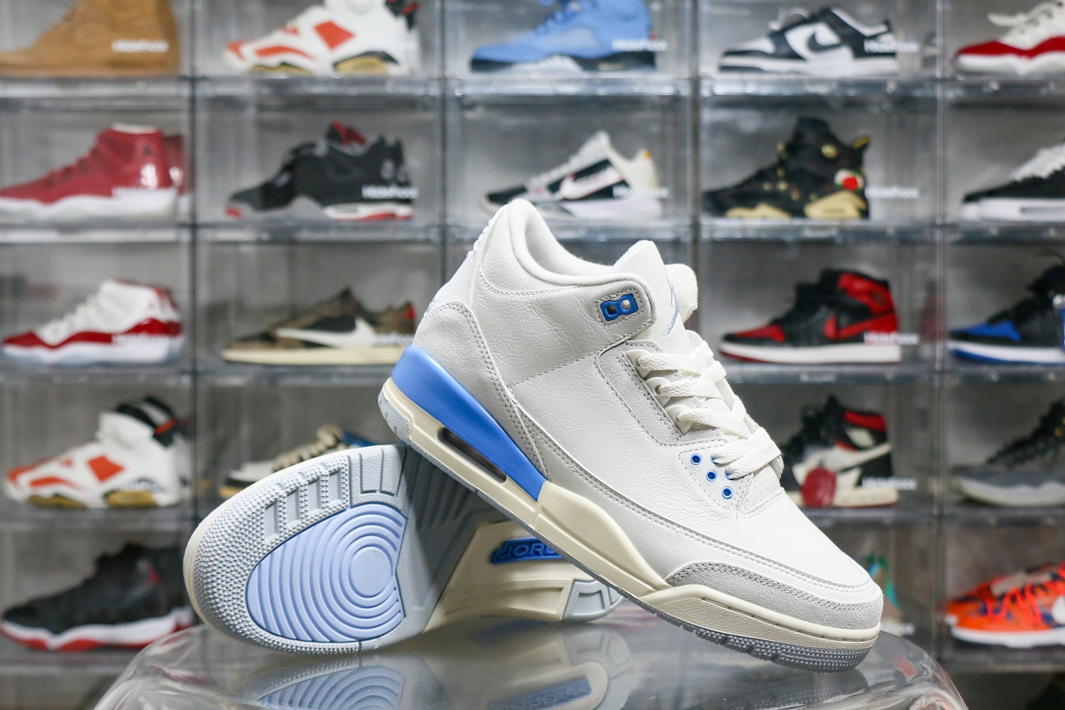 Air Jordan 3 Retro Lucky Shorts 2025