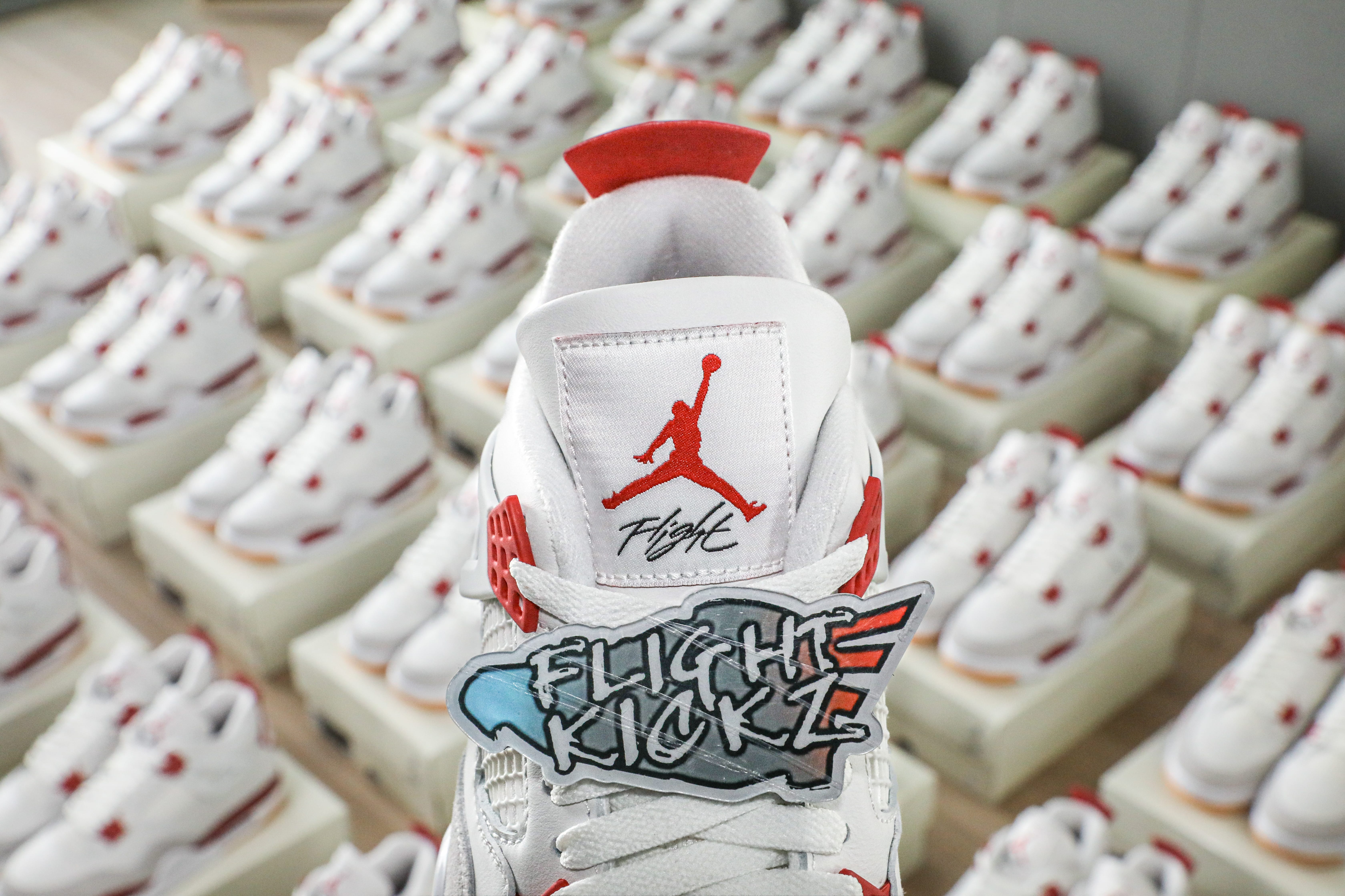 Nike SB x Air Jordan 4 Varsity Red is a Family & Friends (LN5 A1 Batch)