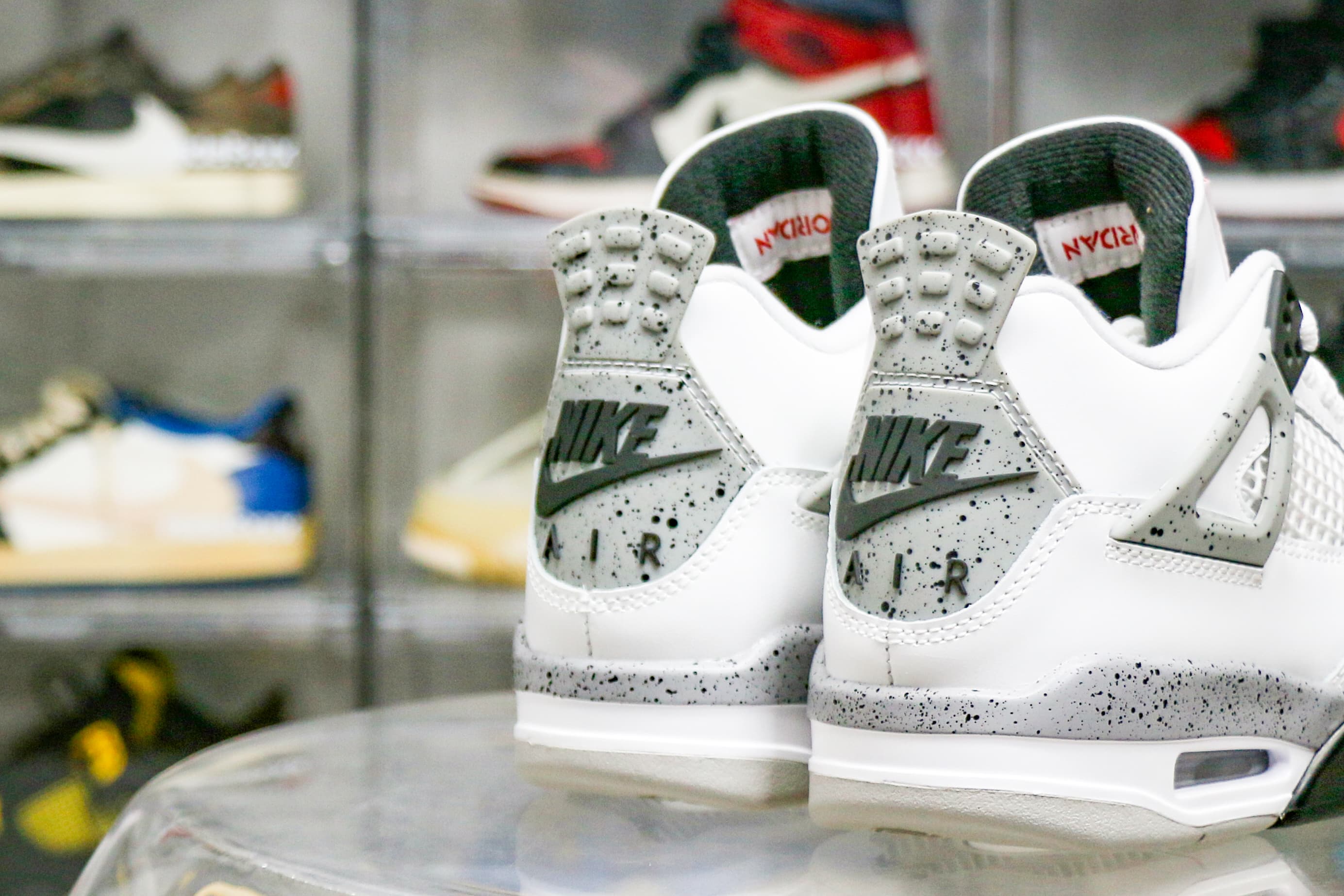 Air Jordan 4 Retro OG ‘White Cement’ 2025 (Ln5 A1)